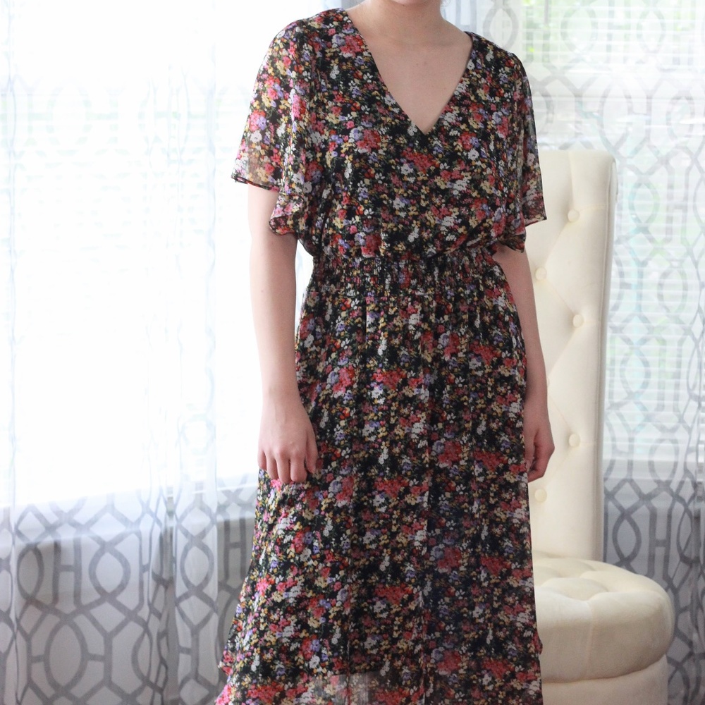 Black Floral Unbranded Maxi Dress w Batwing Sleeve Unknown size Small - Medium
